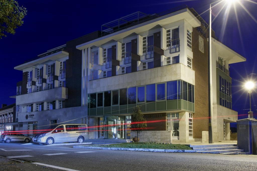 Szent Janos Hotel Mohács Dış mekan fotoğraf