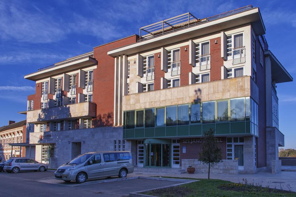 Szent Janos Hotel Mohács Dış mekan fotoğraf