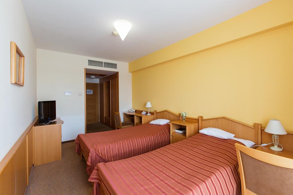 Szent Janos Hotel Mohács Dış mekan fotoğraf